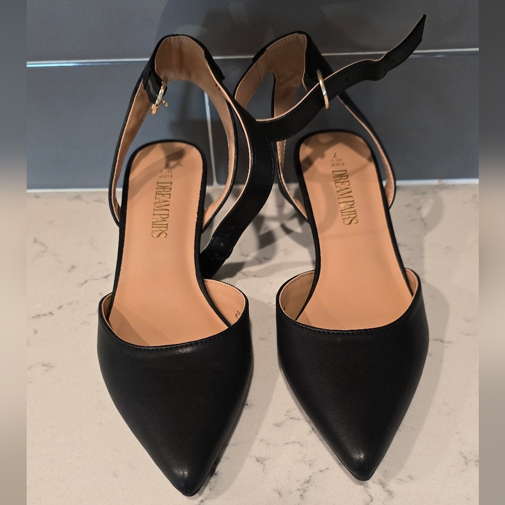Black dress shoes
